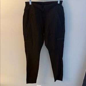 Athleta Black Capris Pants